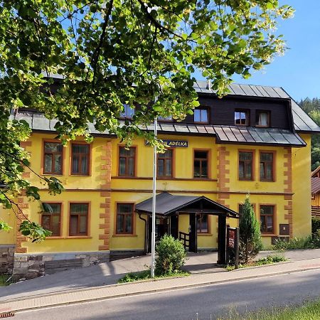 Penzion Adelka Janske Lazne Bagian luar foto