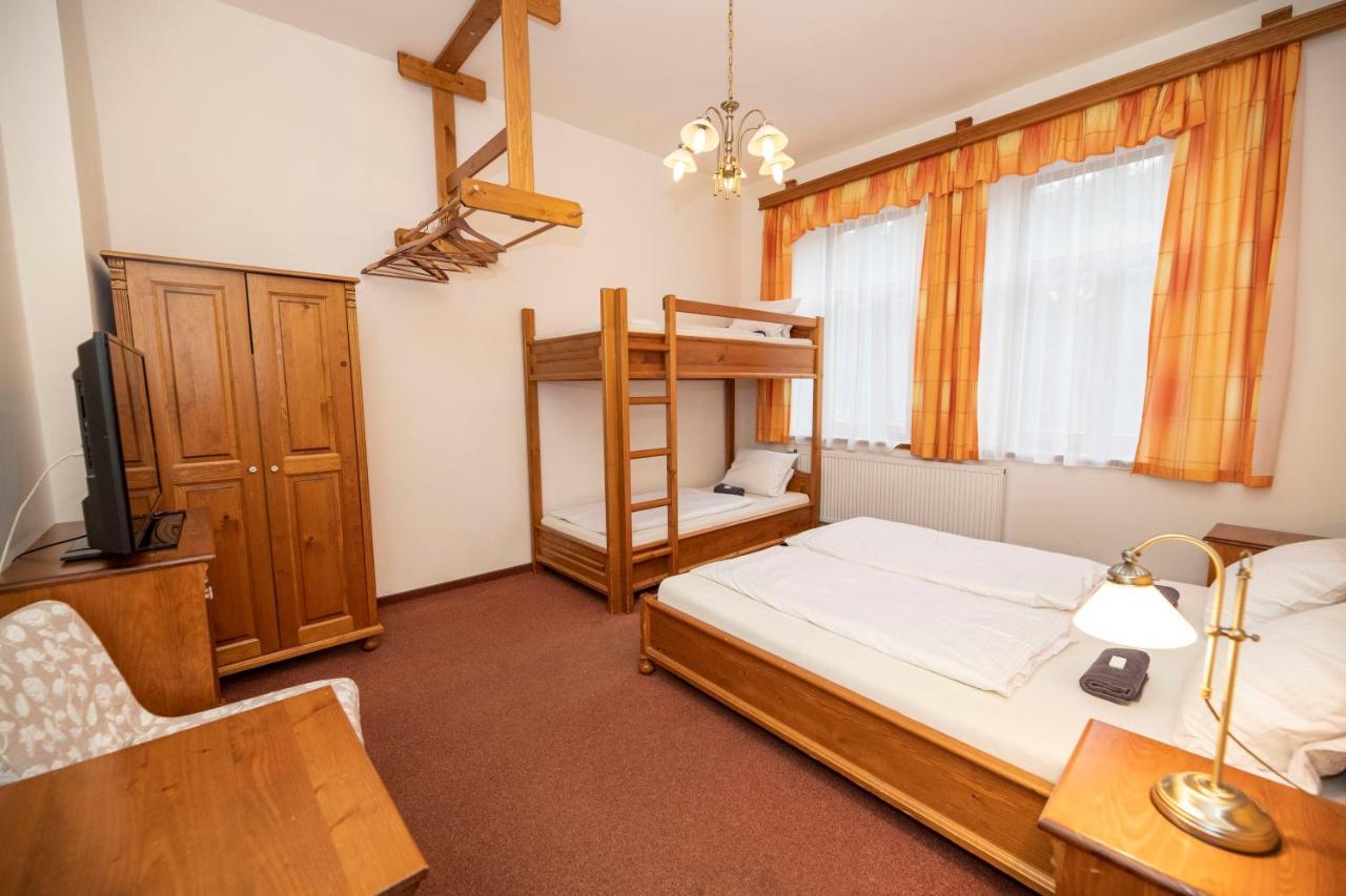 Penzion Adelka Janske Lazne Bagian luar foto